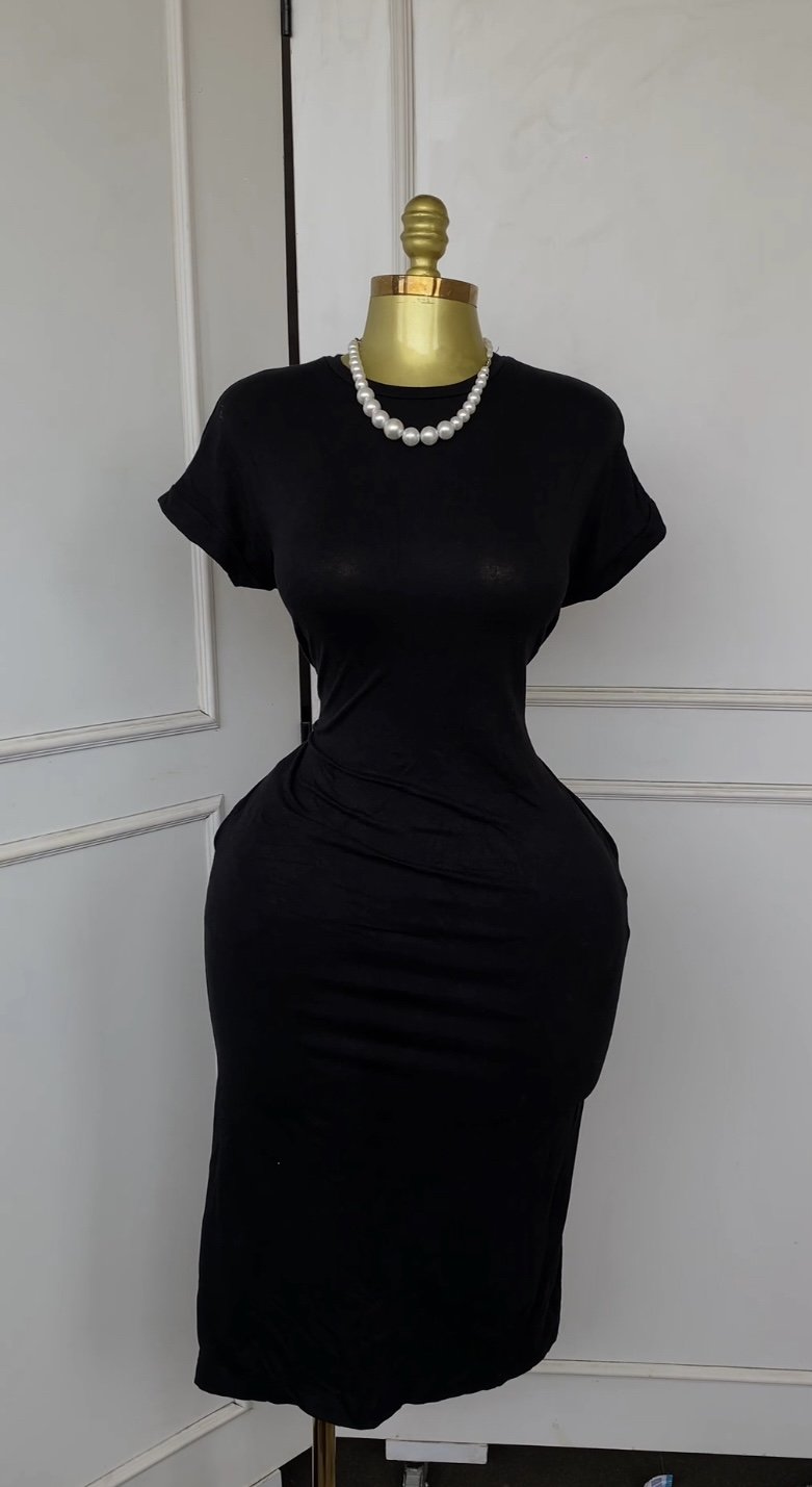 Black bodycon dress B450 (40D) (with pocket)