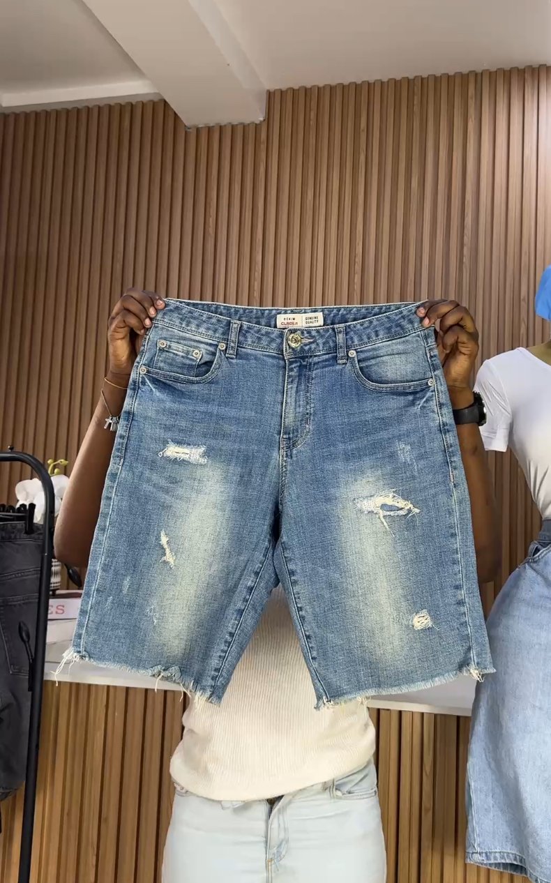 Blue boyfriend short 036