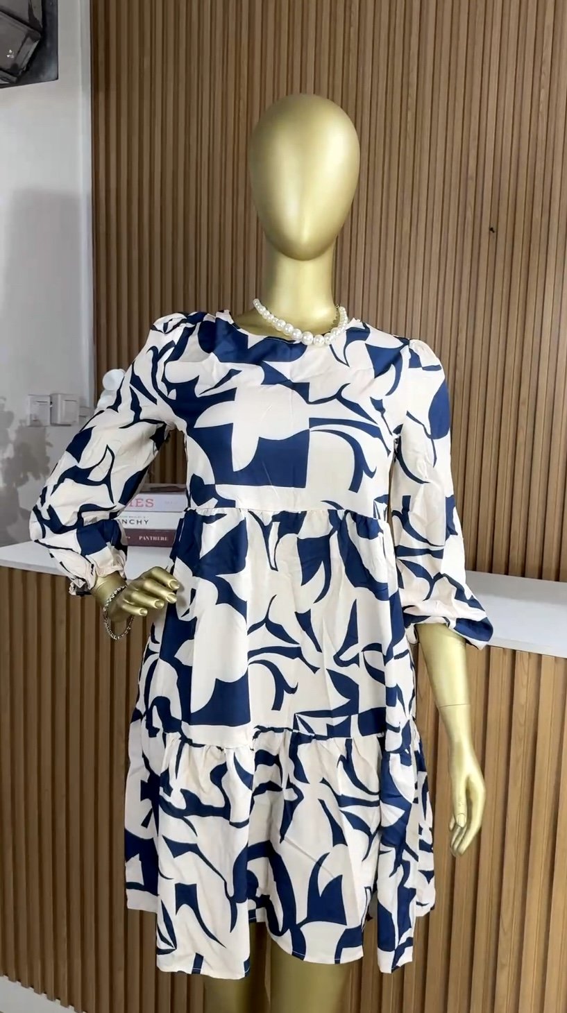 SHEIN Blue&white floral dress SH40(40D)
