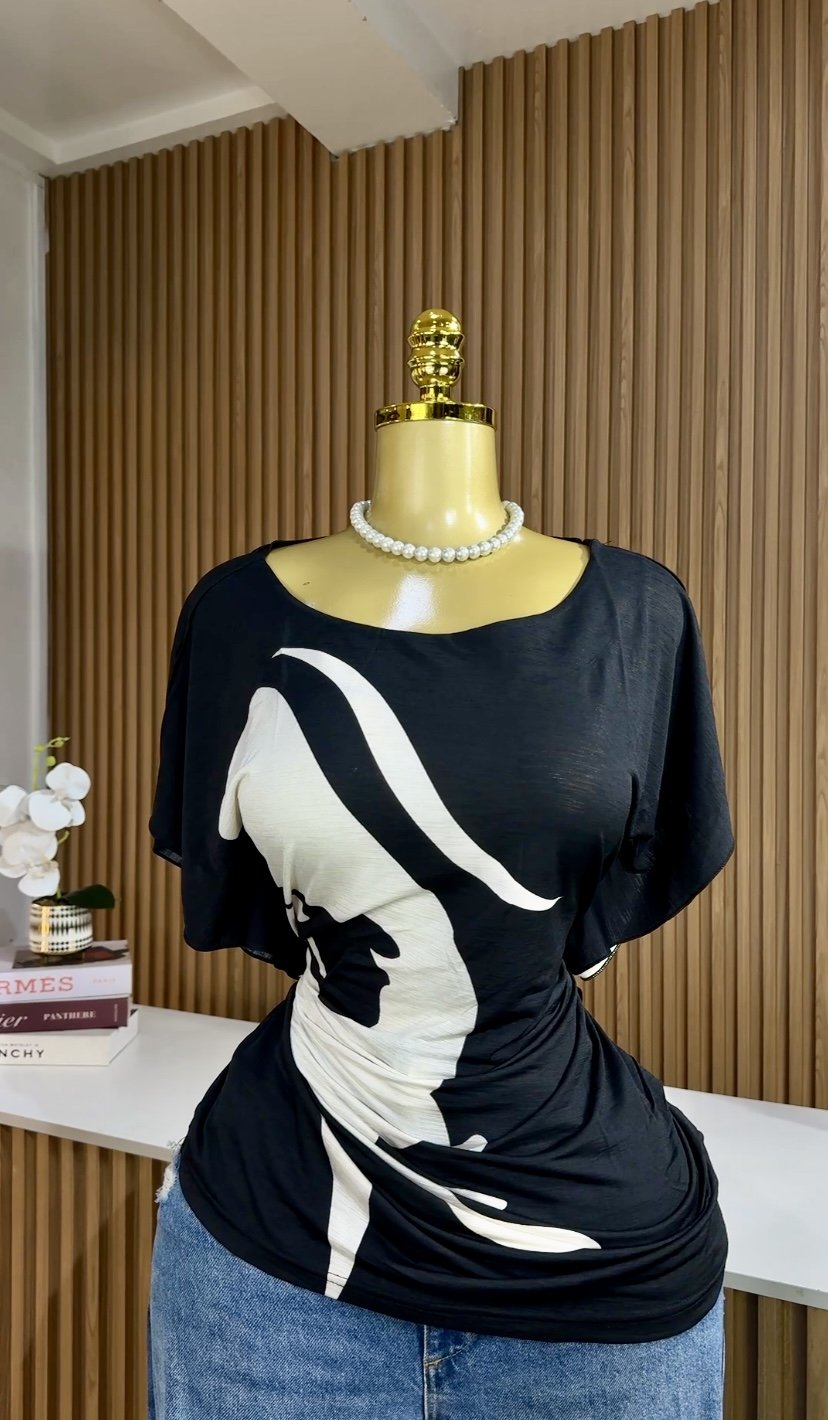 Black blouse 085